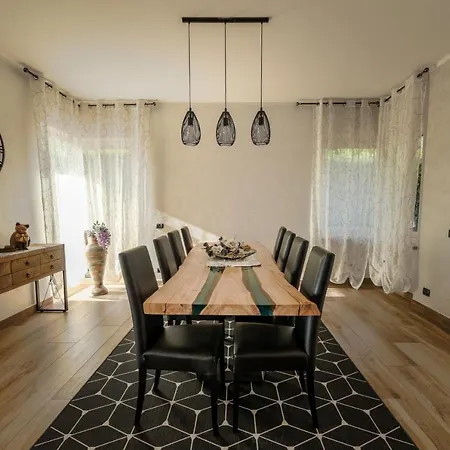 Tullia * Padenghe sul Garda